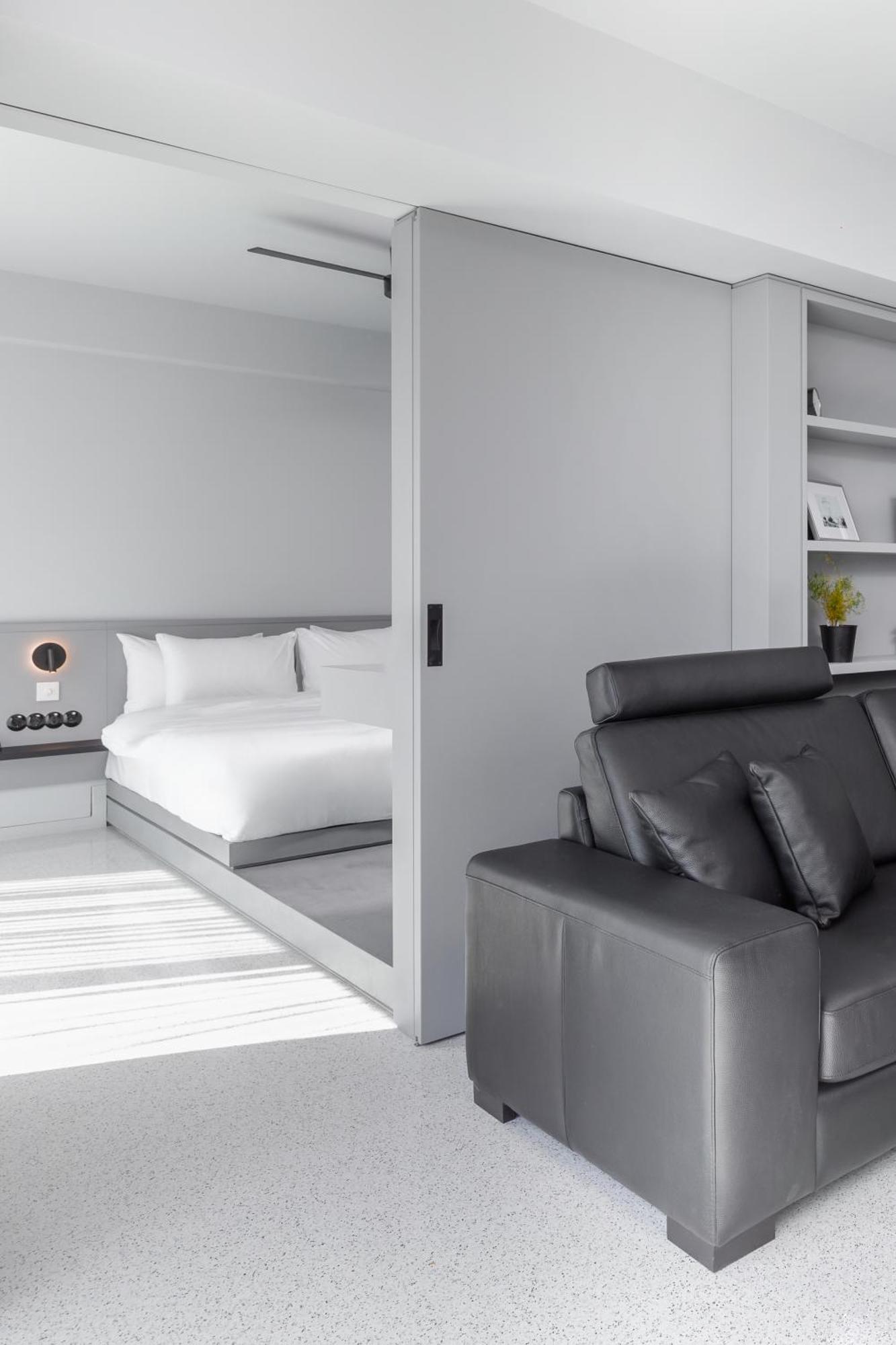 Nero Luxury Suites By Zennova テッサロニキ エクステリア 写真